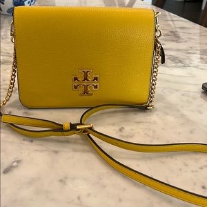 Tory Burch wallet on chain